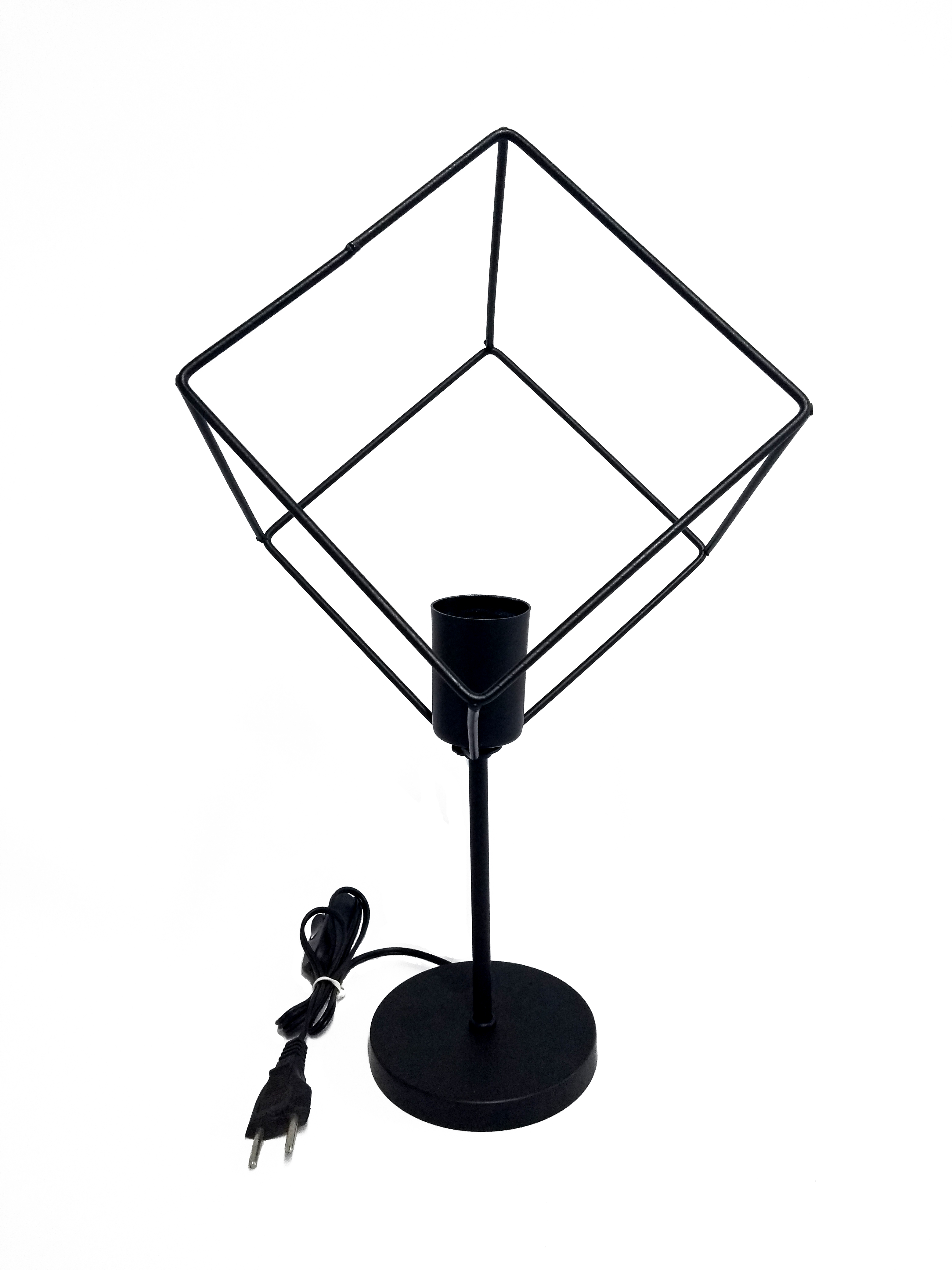 Abajur aramado Quadrado Preto.jpg